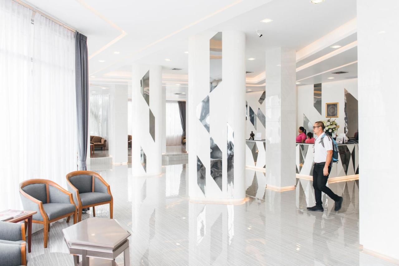 K.S.Pavilion Hotel Накхонратчасима Экстерьер фото