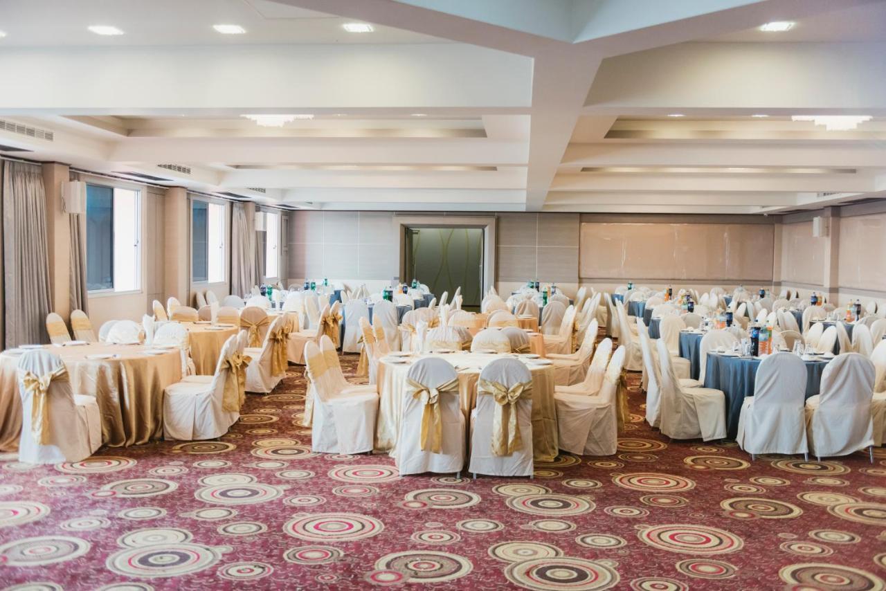 K.S.Pavilion Hotel Накхонратчасима Экстерьер фото